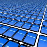 Facebook a LinkedIn: Propojte Sítě Pro Maximální Dosah